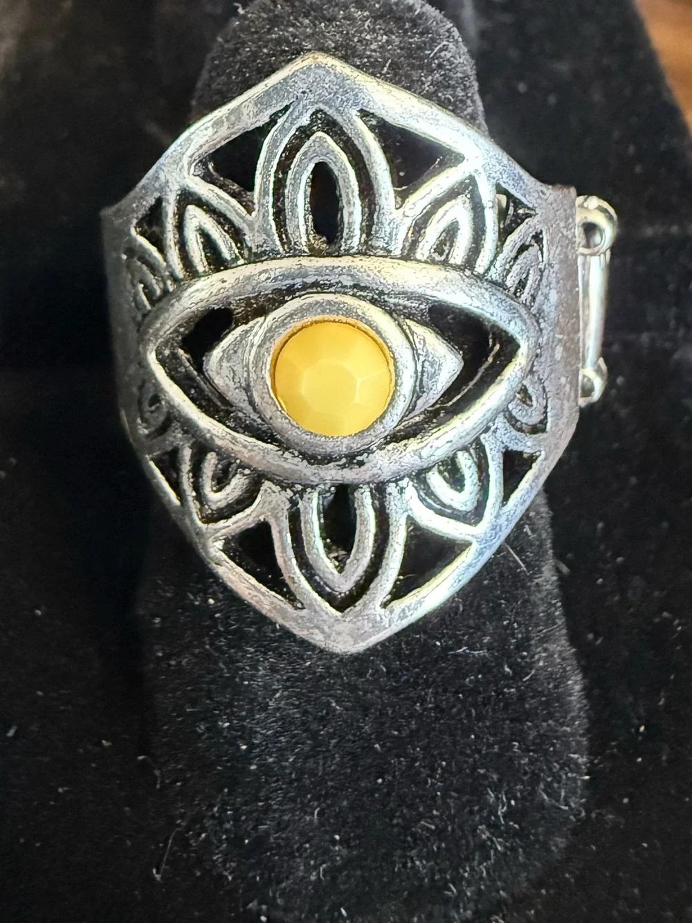 paparazzi Silver-Tone Eye Ring with Yellow Stone